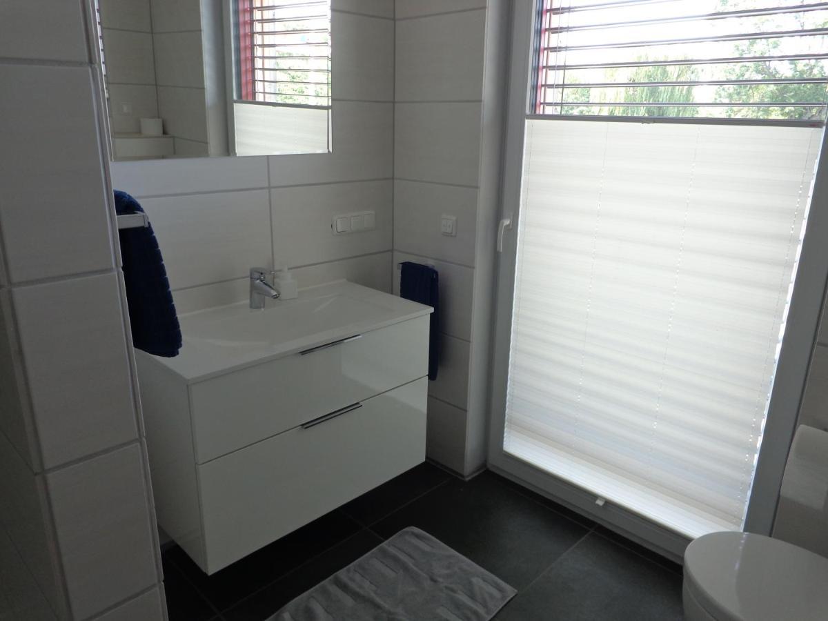 Lagrette Ferienwohnung Am Hainer See Neukieritzsch Ngoại thất bức ảnh